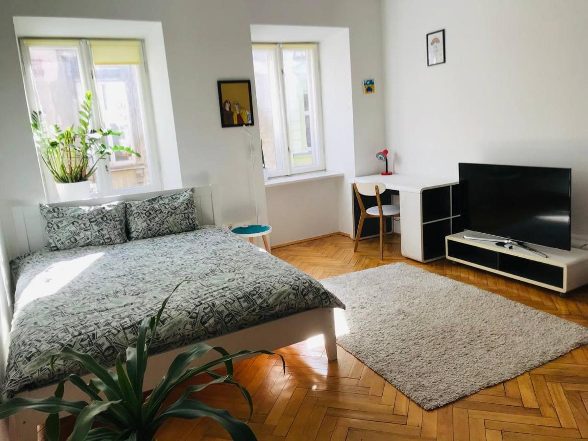 Berlin apartment Lviv Buitenkant foto